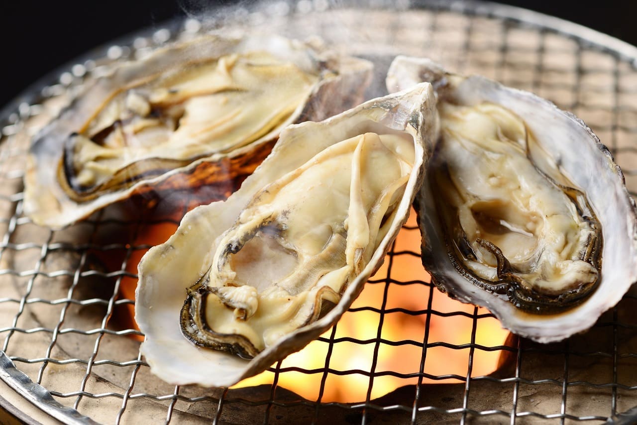 How to Grill Oysters at Home Without Needing to Shuck Them