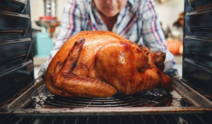 Differences Between Roasted and Smoked Turkey